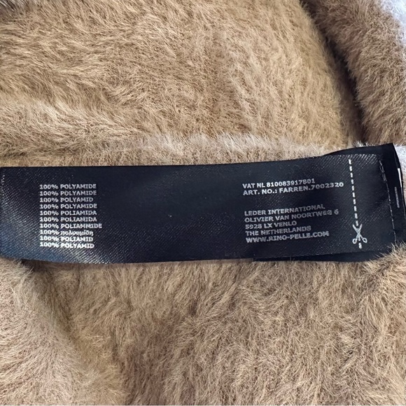 R&P Rino & Pelle V Neck Cardigan Sweater Button Up Tan Fuzzy Super Soft Sz M - Picture 4 of 7